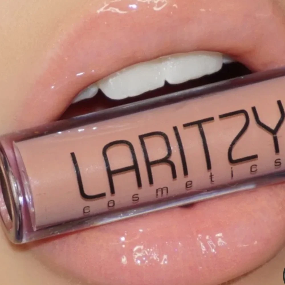 Laritzy Lipgloss in Vibe New in Box
